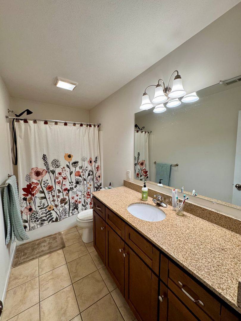 Apartment for rent at 1029 Shenandoah St, Harrisonburg, VA 22802