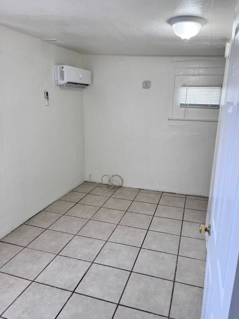 Apartment for rent at 419-423 E 32nd St, Tucson, AZ 85713