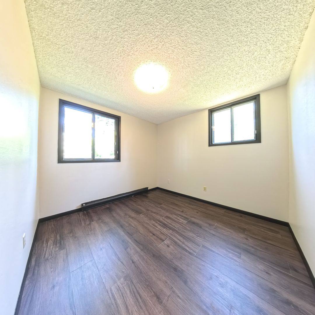 Apartment for rent at 311 S Howard St, Indianola, IA 50125
