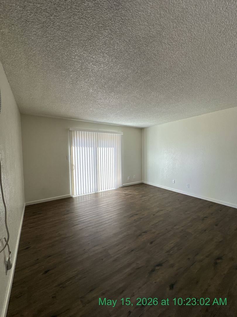 Apartment for rent at 1300-1446 W Elowin Ave, Visalia, CA 93291