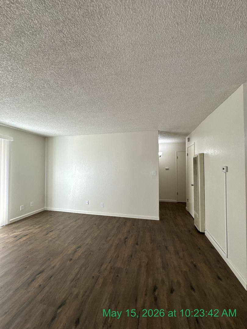 Apartment for rent at 1300-1446 W Elowin Ave, Visalia, CA 93291