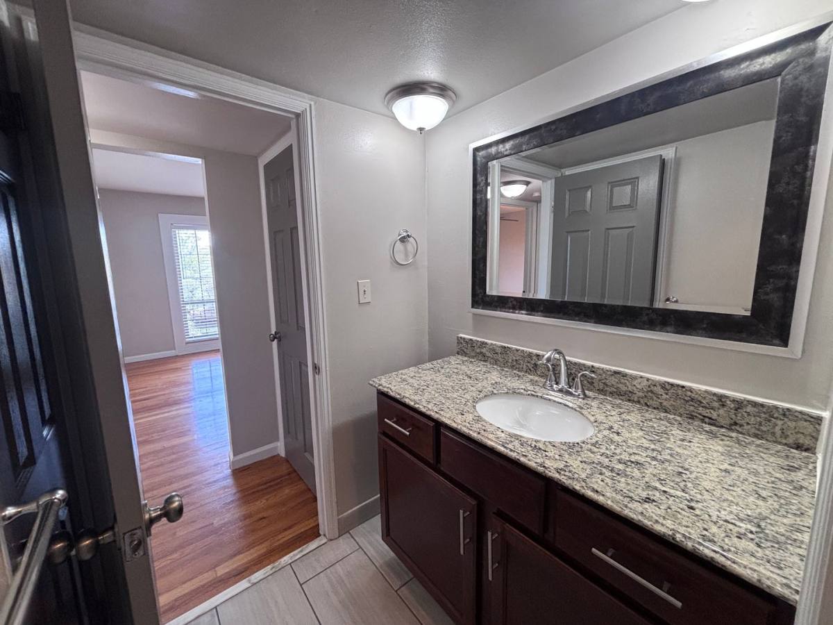 Apartment for rent at 12567 Old Tesson Rd, Saint Louis, MO 63128