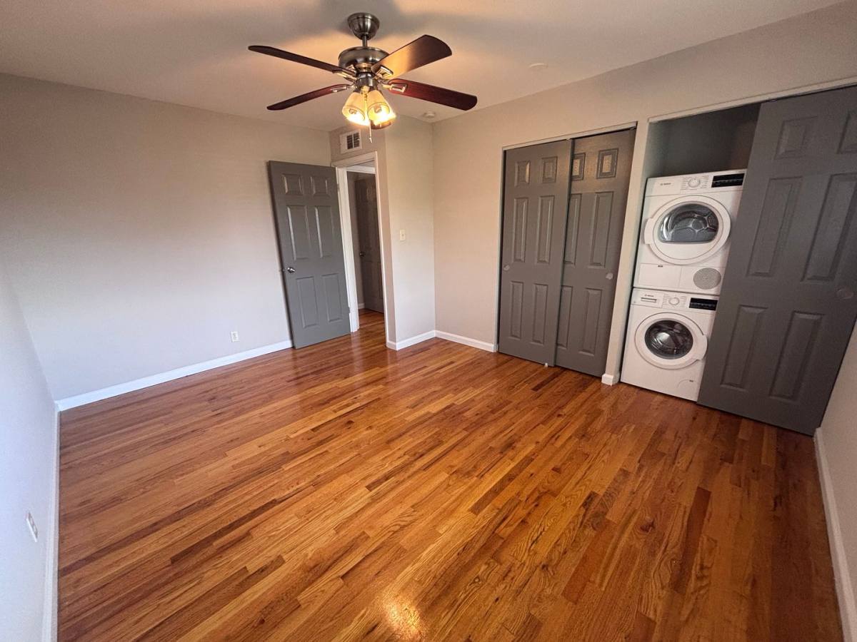 Apartment for rent at 12567 Old Tesson Rd, Saint Louis, MO 63128