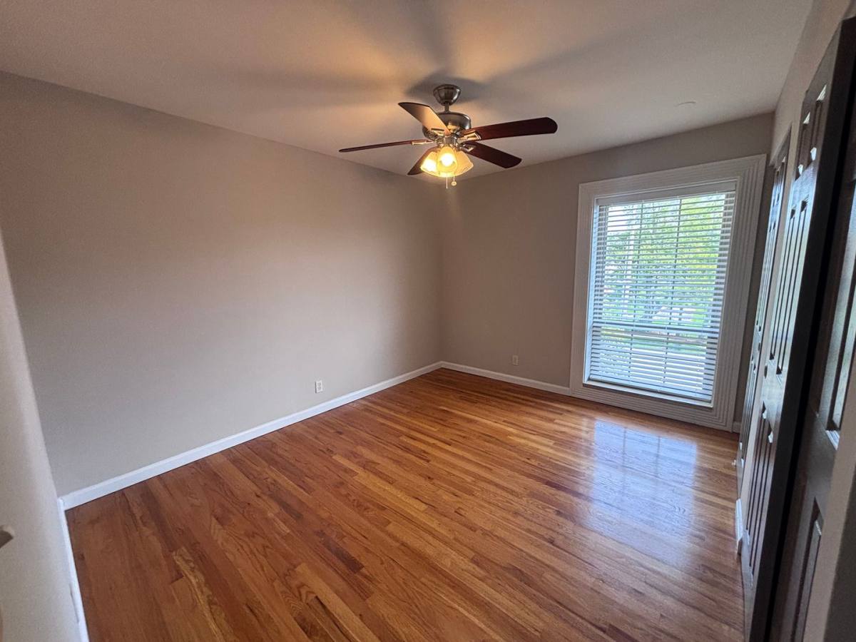 Apartment for rent at 12567 Old Tesson Rd, Saint Louis, MO 63128