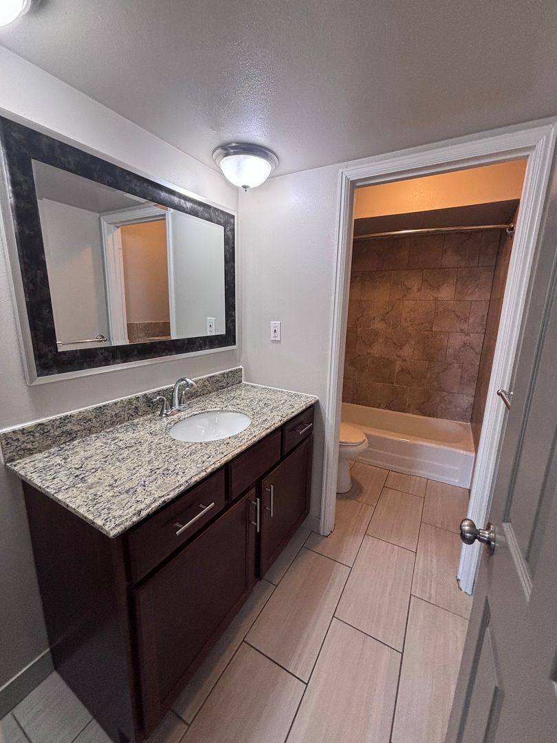 Apartment for rent at 12567 Old Tesson Rd, Saint Louis, MO 63128