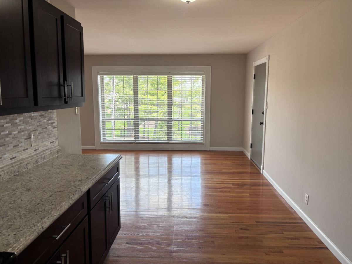 Apartment for rent at 12567 Old Tesson Rd, Saint Louis, MO 63128