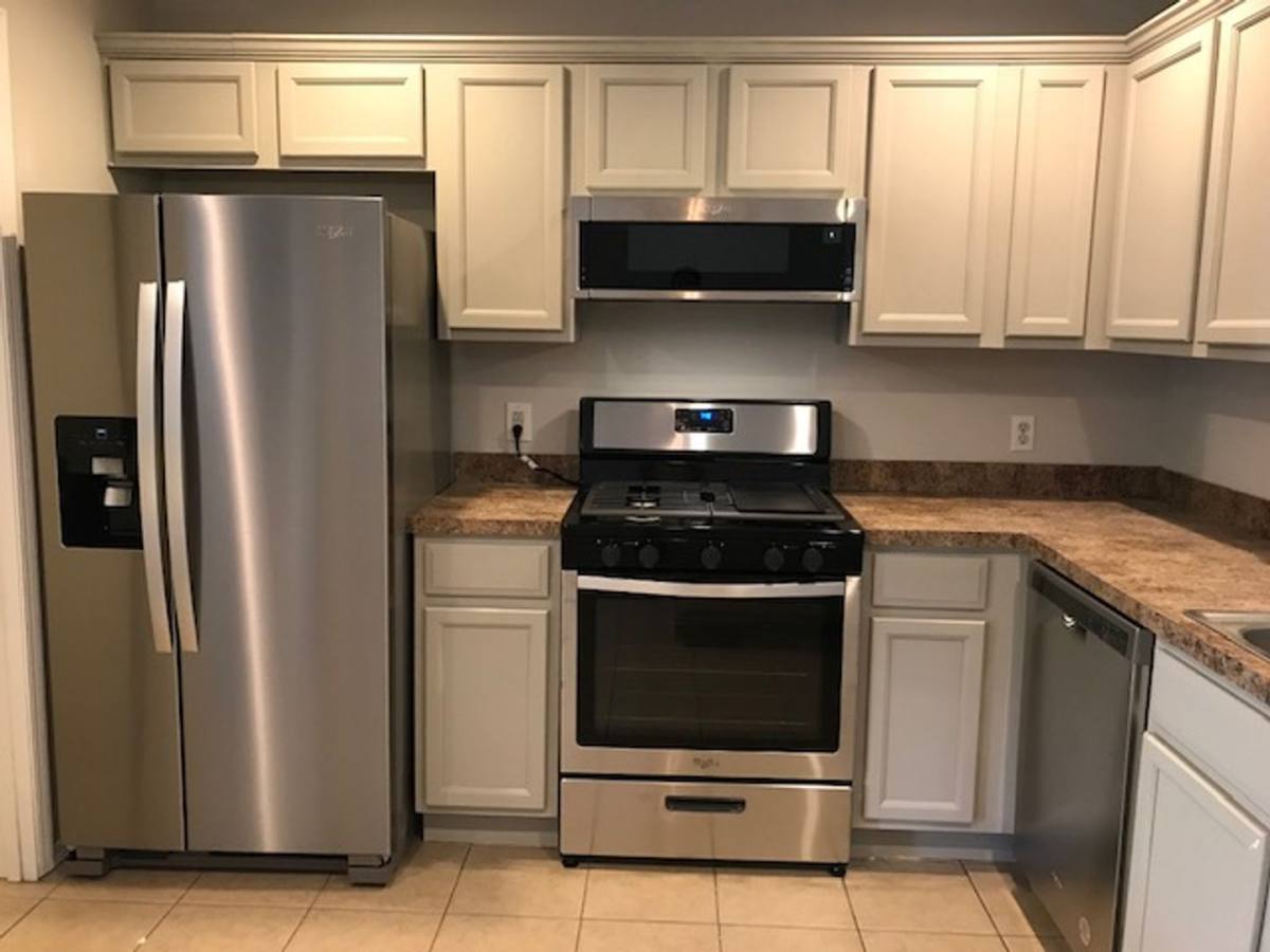 House for rent at 2202 W Jonquil Lane, Ozark, MO 65721