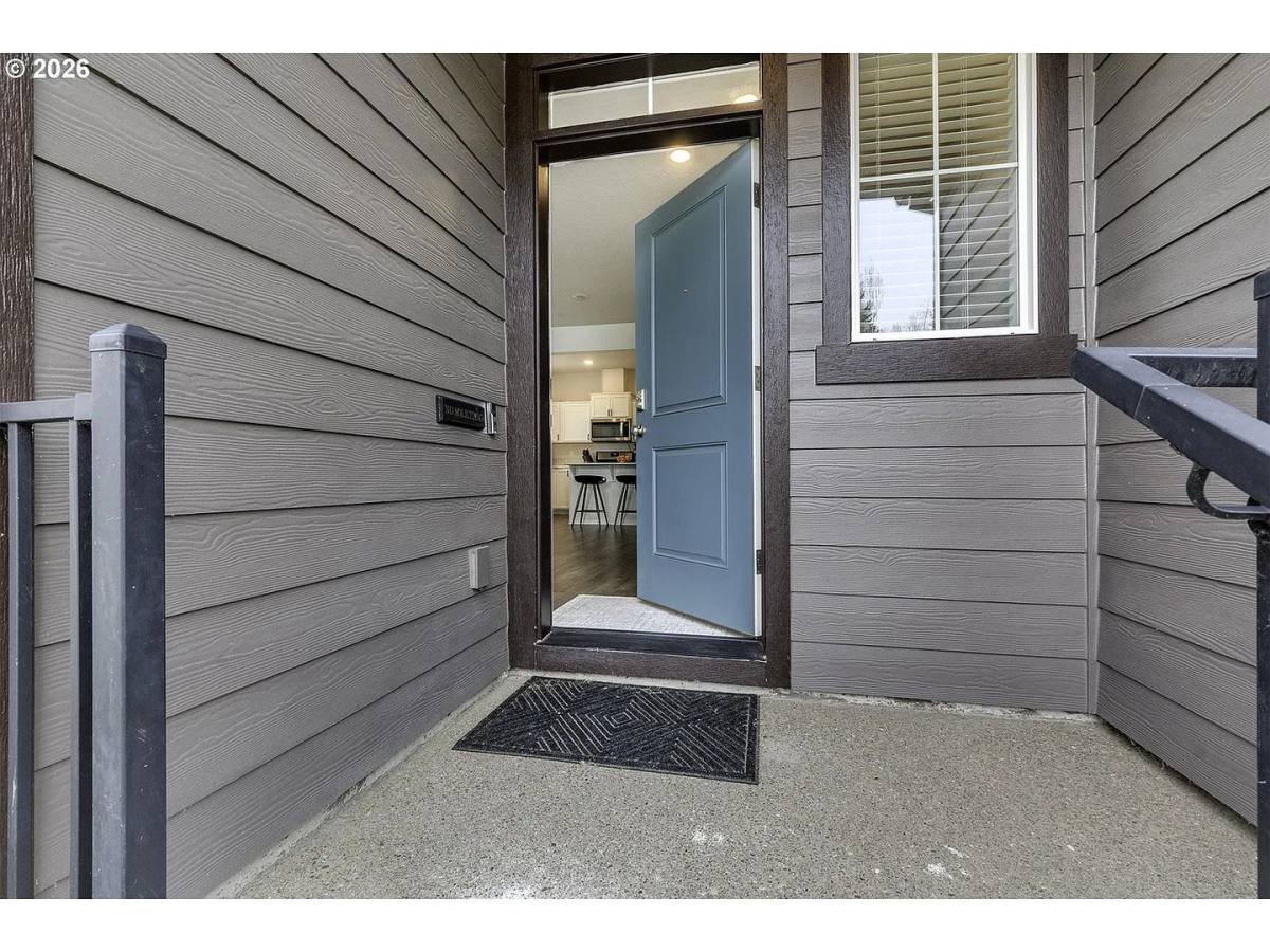 Townhouse for rent at 898 N 18th Ave, Cornelius, OR 97113