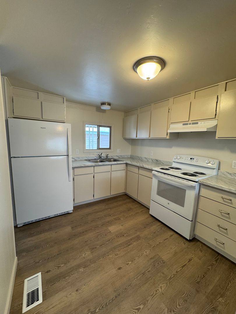 House for rent at 1543 Dayton, Klamath Falls, OR 97603