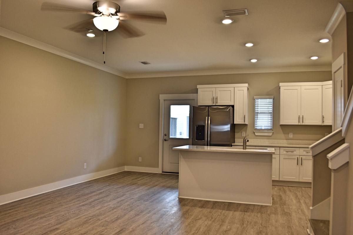 Townhouse for rent at 124 Date Palm Lane, Freeport, FL 32439