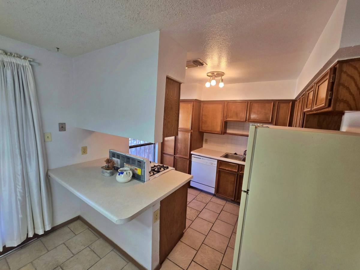 House for rent at 6748 Ridgetop, El Paso, TX 79904