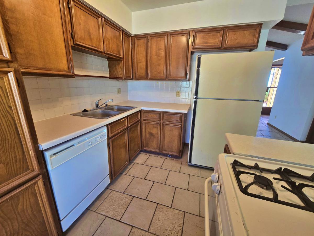 House for rent at 6748 Ridgetop, El Paso, TX 79904