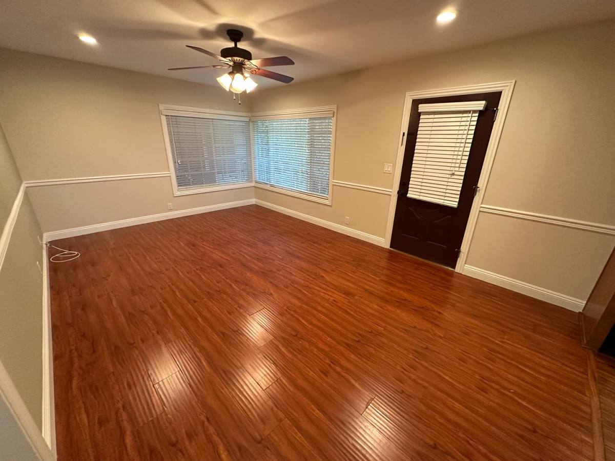 Apartment for rent at 110 N Lima, Sierra Madre, CA 91024