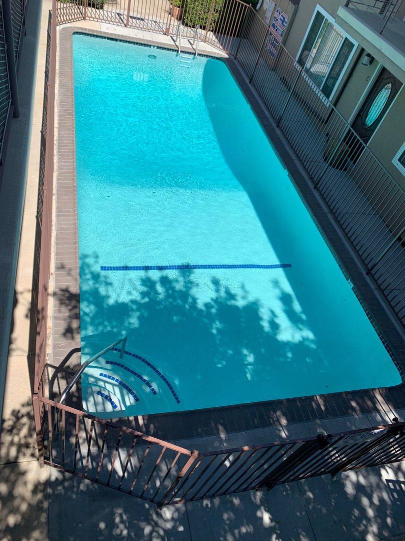 Apartment for rent at 110 N Lima, Sierra Madre, CA 91024