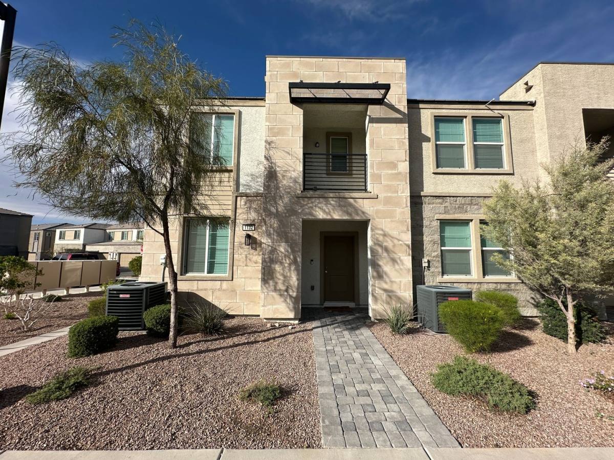Townhouse for rent at 1132 Heliodor Ave, Henderson, NV 89011