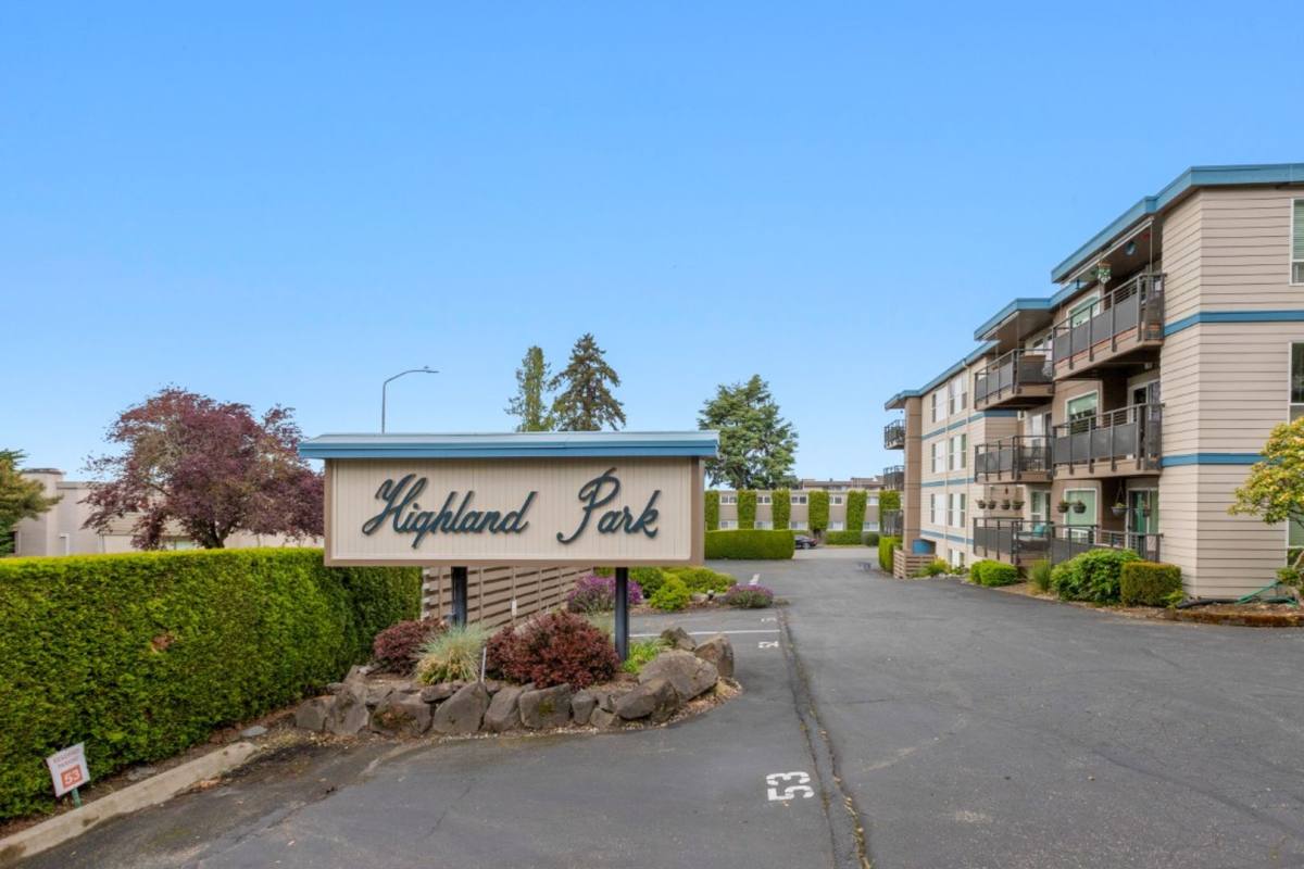 Condo for rent at 550 Elm Way, Edmonds, WA 98020