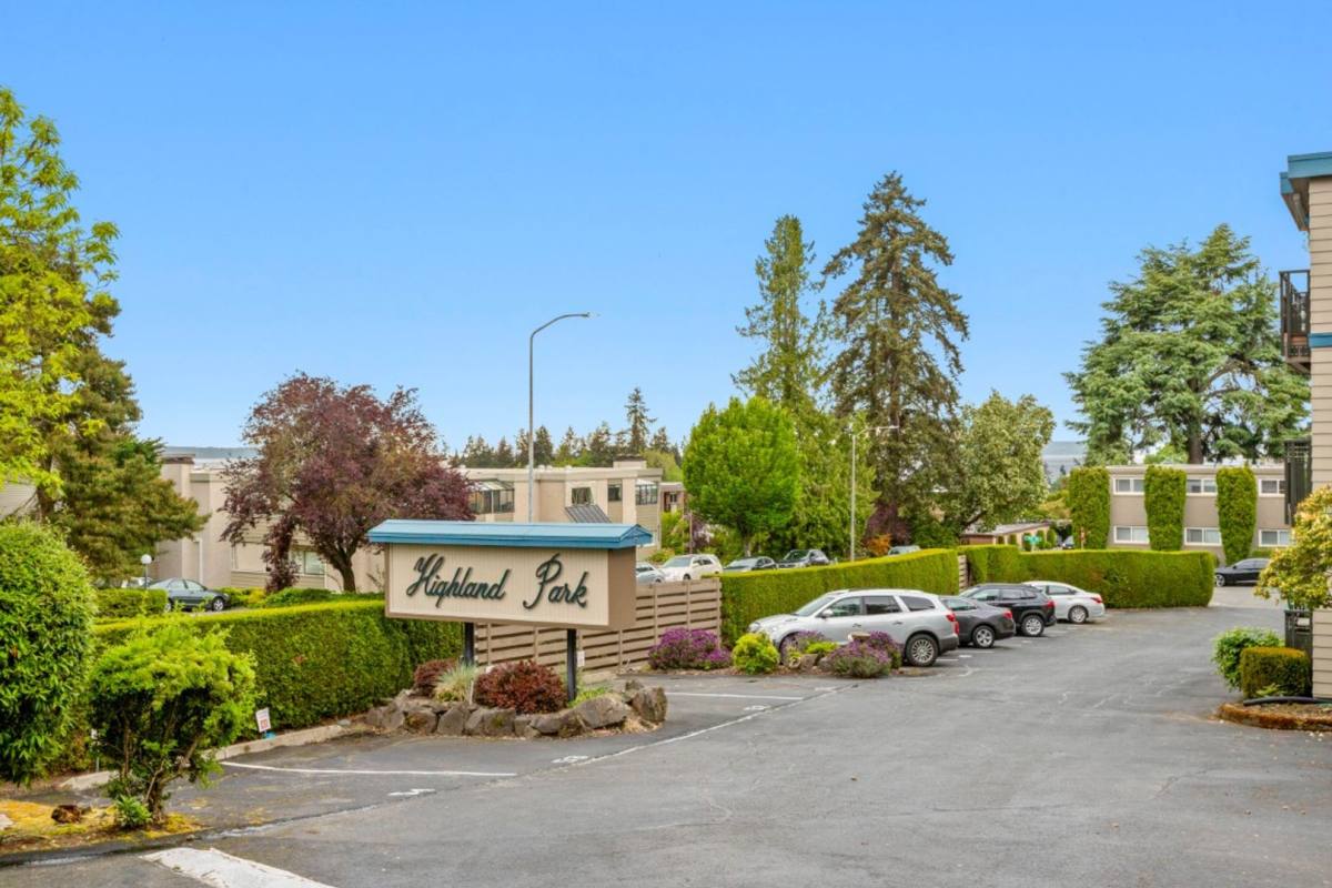 Condo for rent at 550 Elm Way, Edmonds, WA 98020