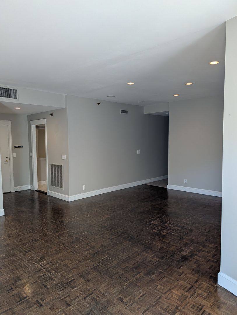 Apartment for rent at 416 Commonwealth Ave #202, Boston, MA 02215