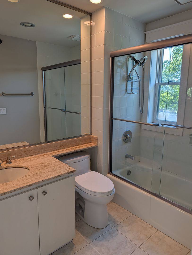 Apartment for rent at 416 Commonwealth Ave #202, Boston, MA 02215