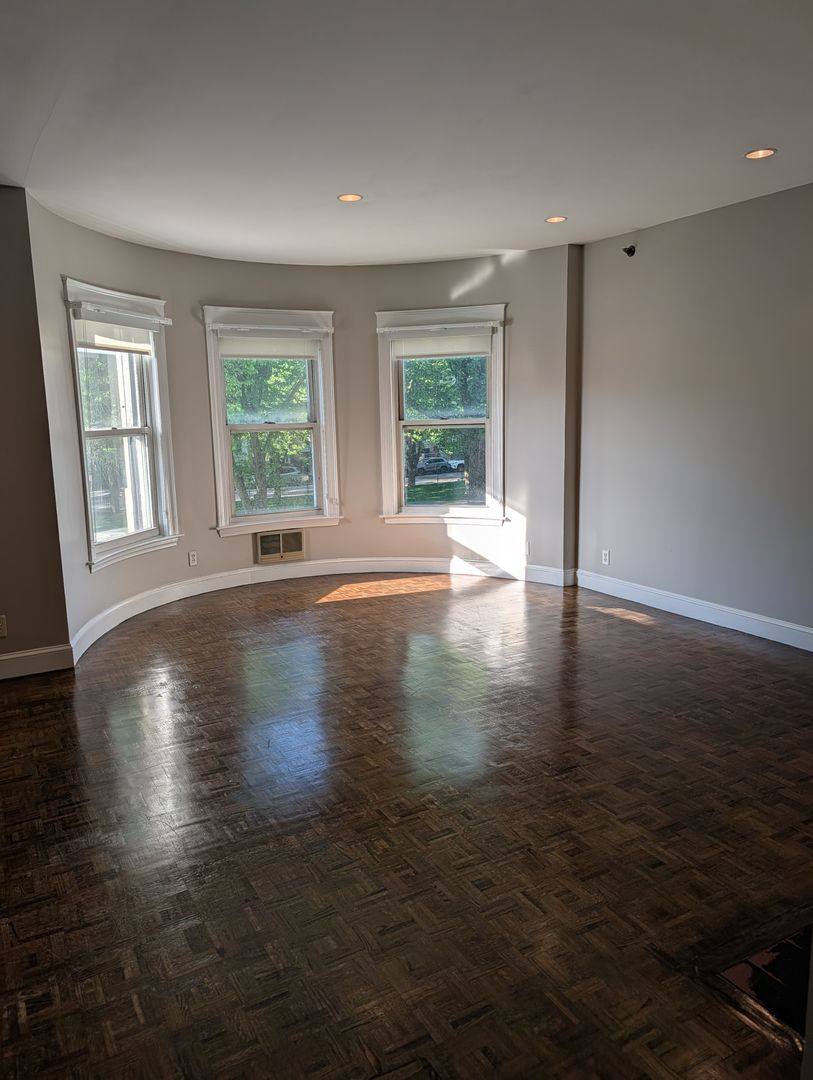 Apartment for rent at 416 Commonwealth Ave #202, Boston, MA 02215