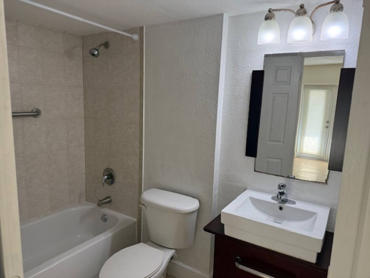 Apartment for rent at 900 S Peninsula Dr #113, Daytona Beach, FL 32118