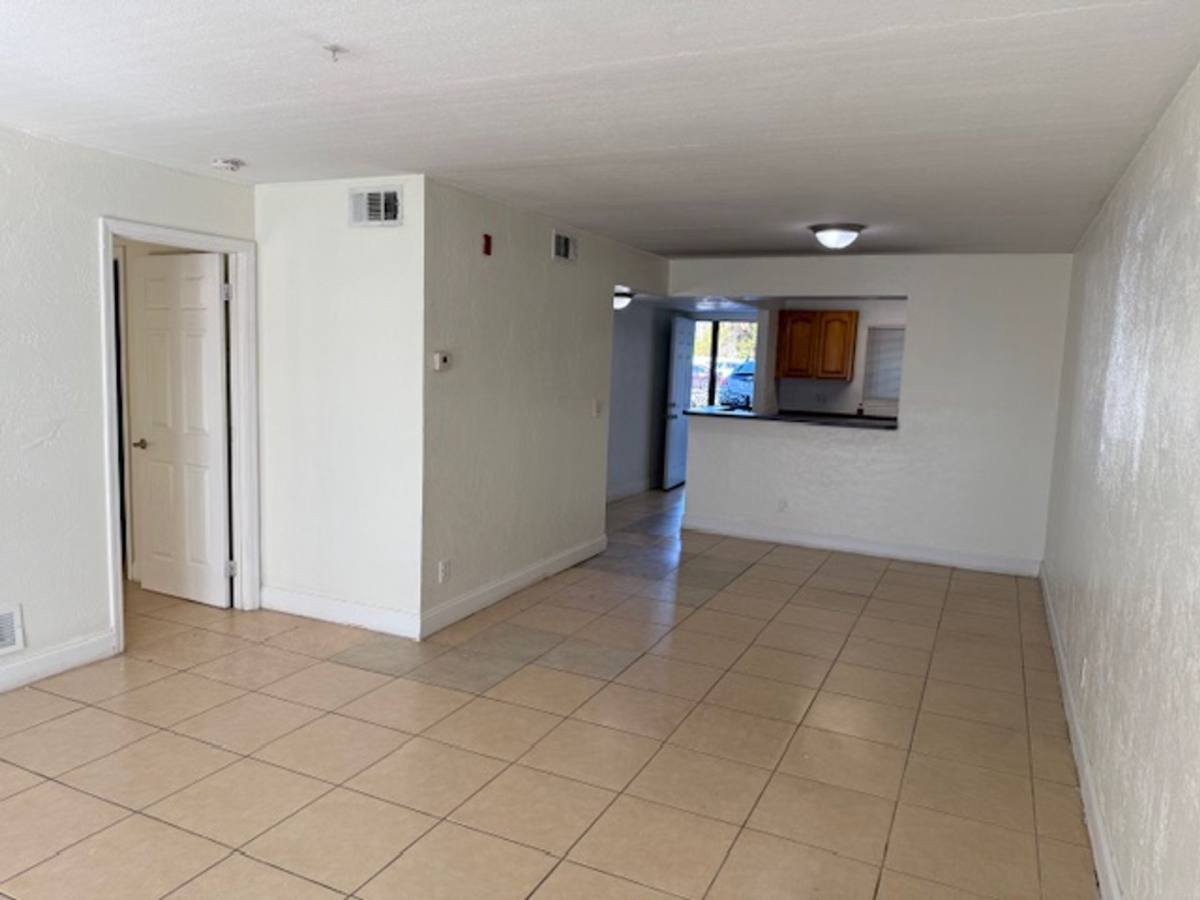 Apartment for rent at 900 S Peninsula Dr #113, Daytona Beach, FL 32118