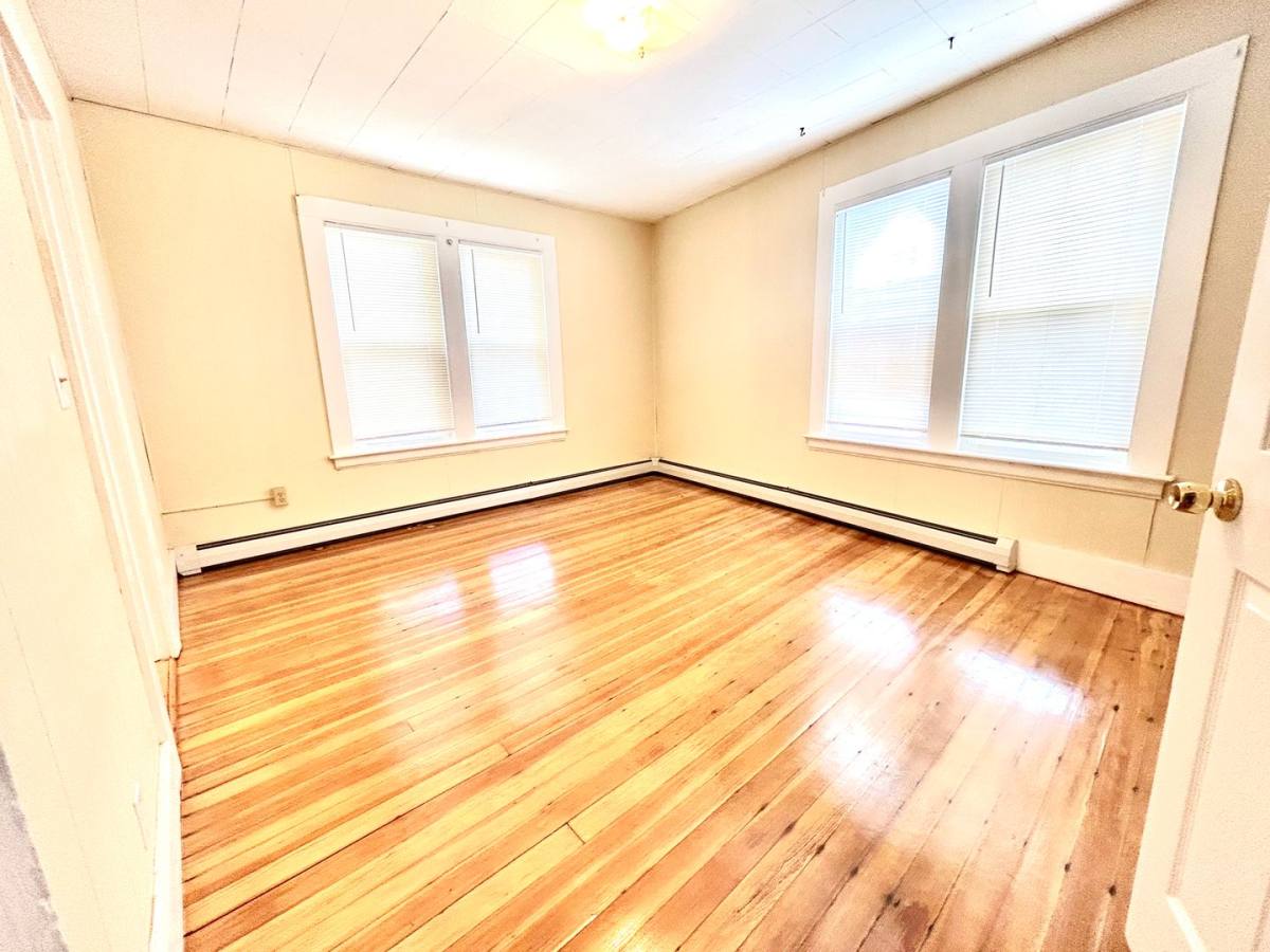 Apartment for rent at 1017-1023 W Main St, Waterbury, CT 06708