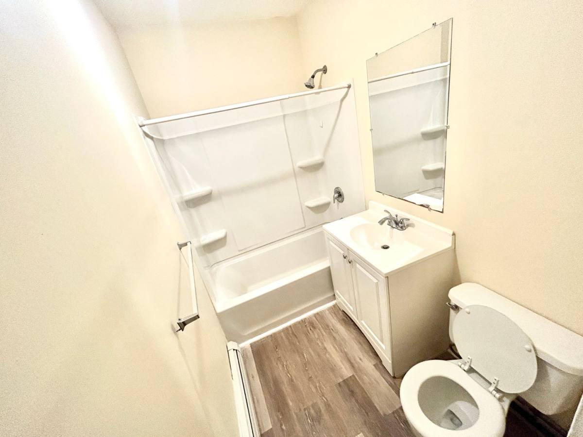 Apartment for rent at 1017-1023 W Main St, Waterbury, CT 06708