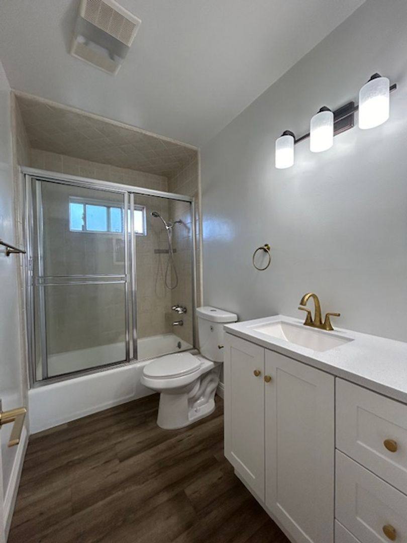 Apartment for rent at 2211 S Grand Ave, San Pedro, CA 90731