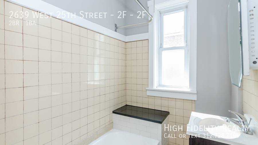 Apartment for rent at 2639 W 25th St #2F, Chicago, IL 60608