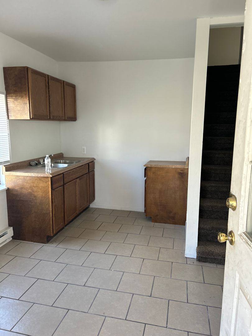 Apartment for rent at 14 Gerdon, Pontiac, MI 48342