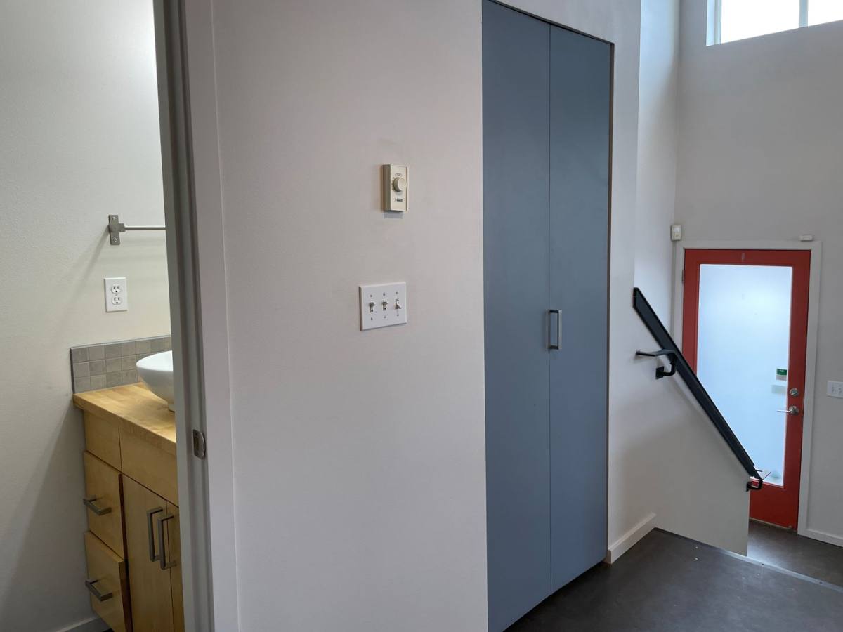 Townhouse for rent at 6708 Corson Ave S, Seattle, WA 98108