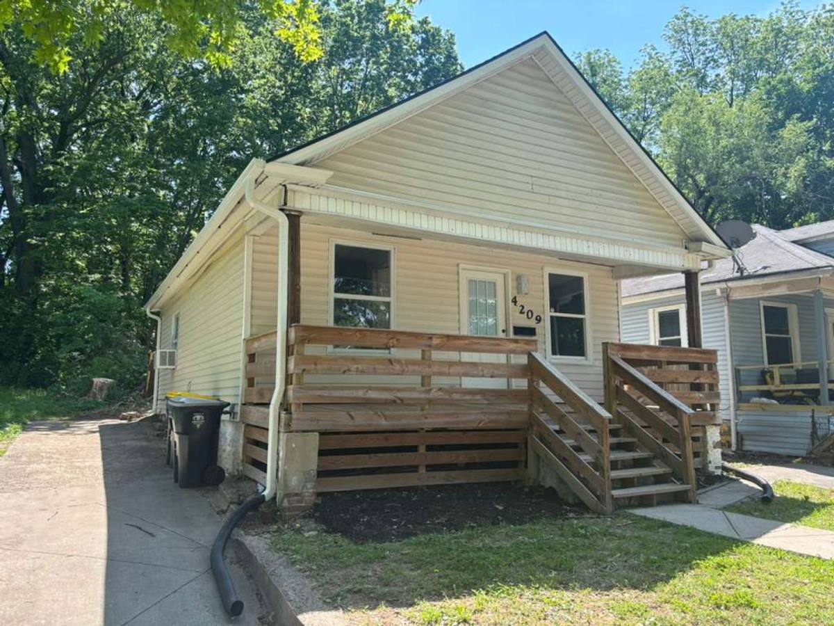 House for rent at 4209 Flora Ave, Kansas City, MO 64110