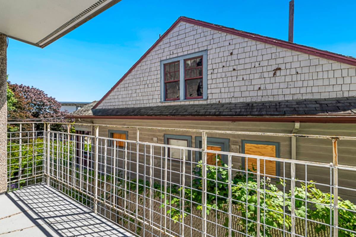 Apartment for rent at 3839 Whitman Ave N, Seattle, WA 98103