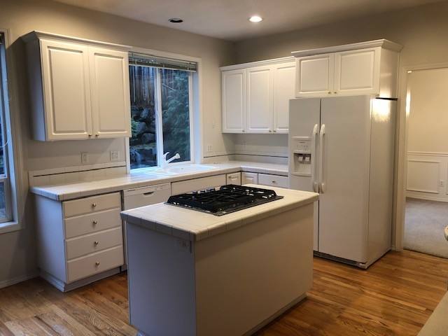 House for rent at 4146 NW Oxbridge Dr, Portland, OR 97229