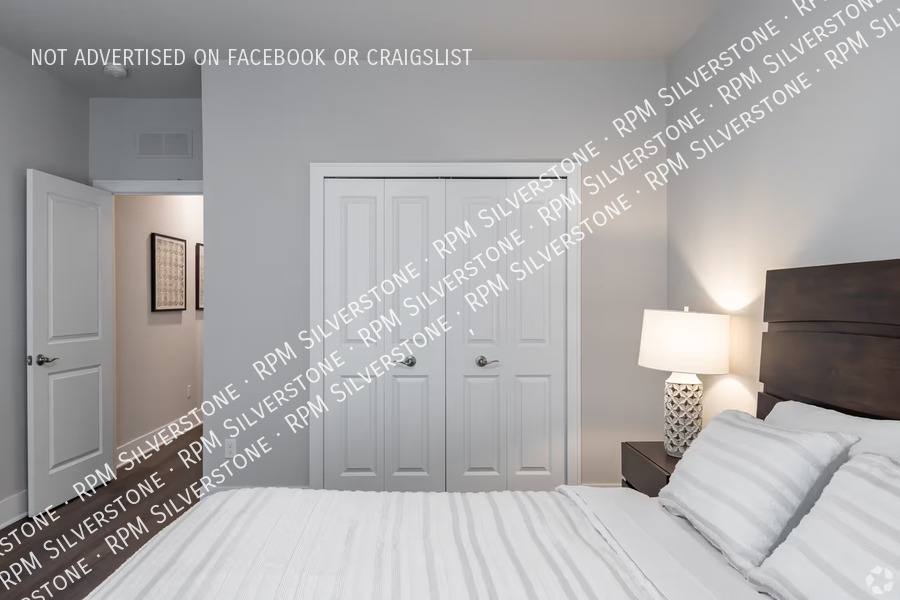 Apartment for rent at 2748 Barrington Square, Auburn Hills, MI 48326