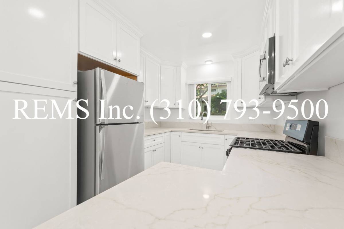 Apartment for rent at 3356 Mentone Ave, Los Angeles, CA 90034