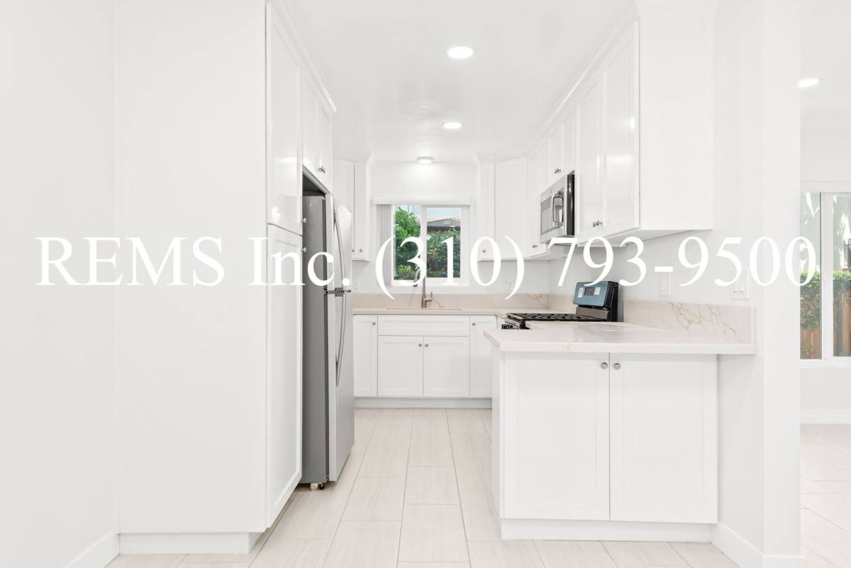 Apartment for rent at 3356 Mentone Ave, Los Angeles, CA 90034