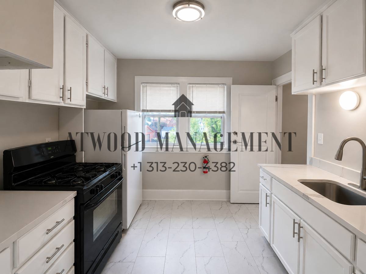 Apartment for rent at 17815 McIntyre St, Detroit, MI 48219