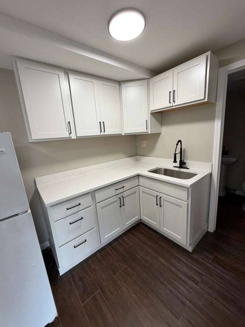 Apartment for rent at 3317 Henninger Rd, Cleveland, OH 44109