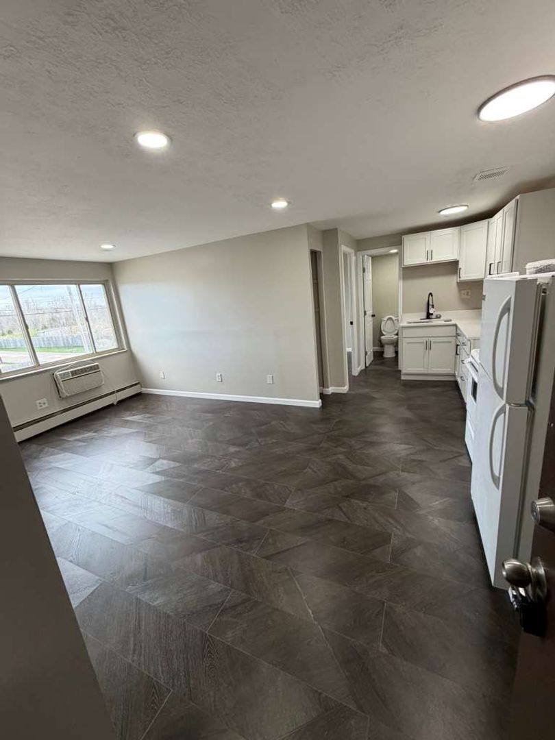 Apartment for rent at 3317 Henninger Rd, Cleveland, OH 44109