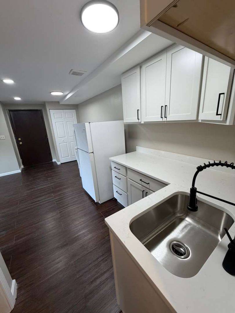 Apartment for rent at 3317 Henninger Rd, Cleveland, OH 44109