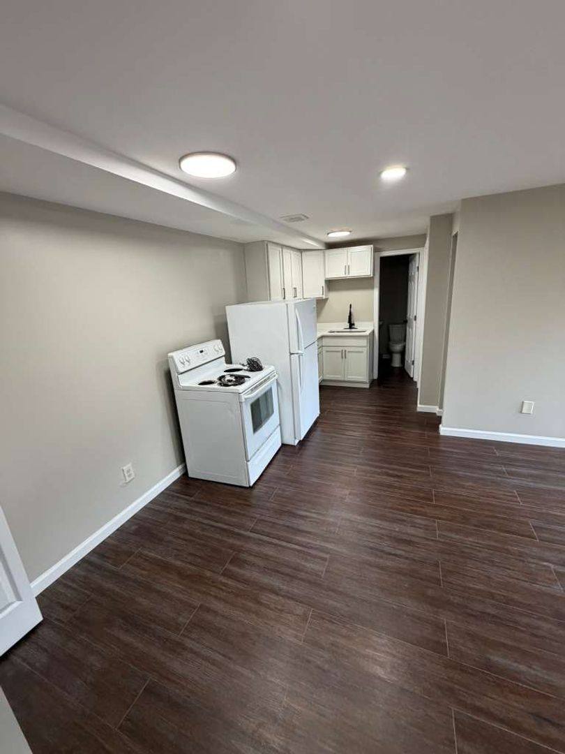 Apartment for rent at 3317 Henninger Rd, Cleveland, OH 44109