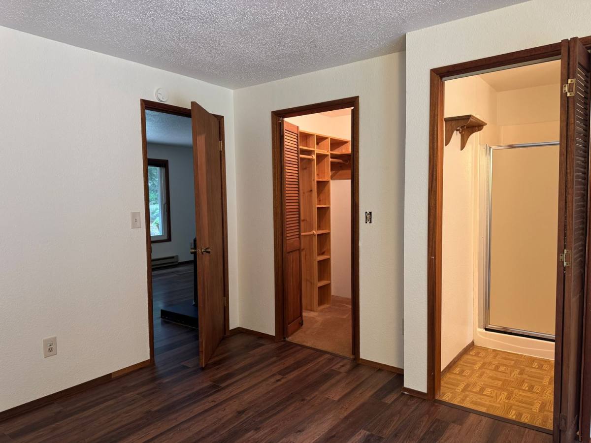 House for rent at 4005 NE Kedros Dr, Poulsbo, WA 98370