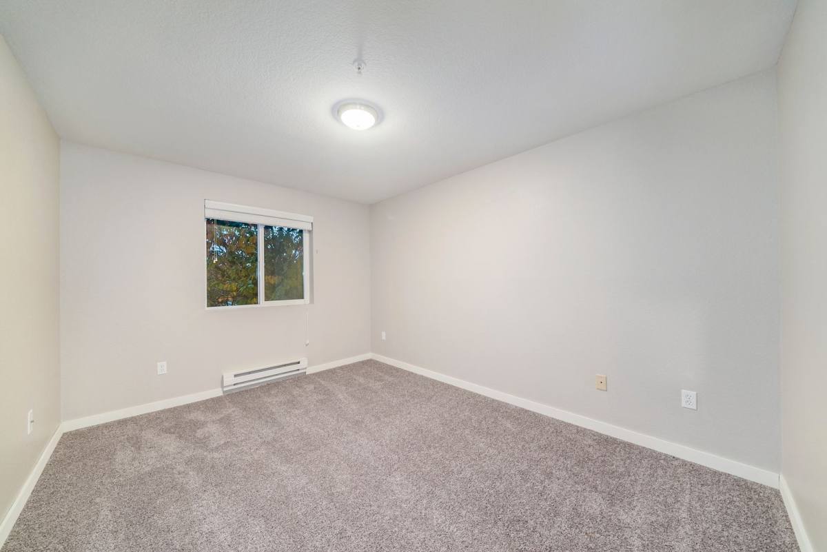 Apartment for rent at 1825 - 1827 E Division St, Mount Vernon, WA 98274