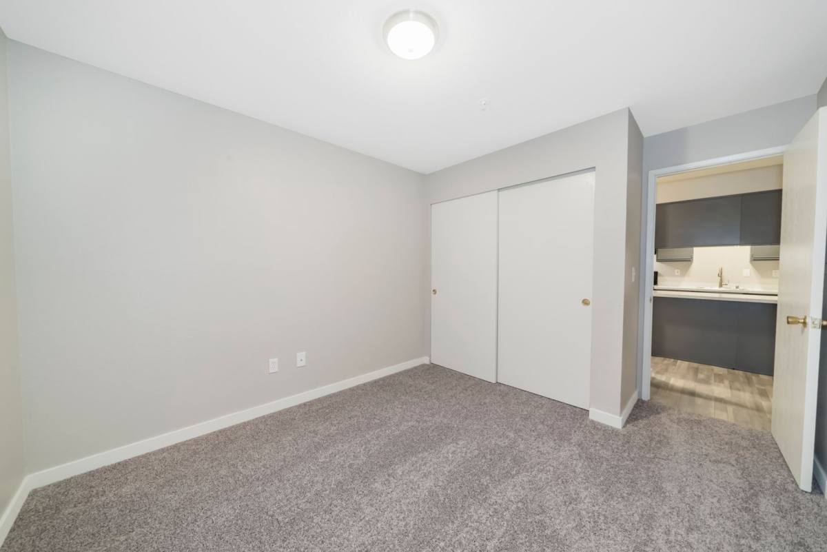 Apartment for rent at 1825 - 1827 E Division St, Mount Vernon, WA 98274