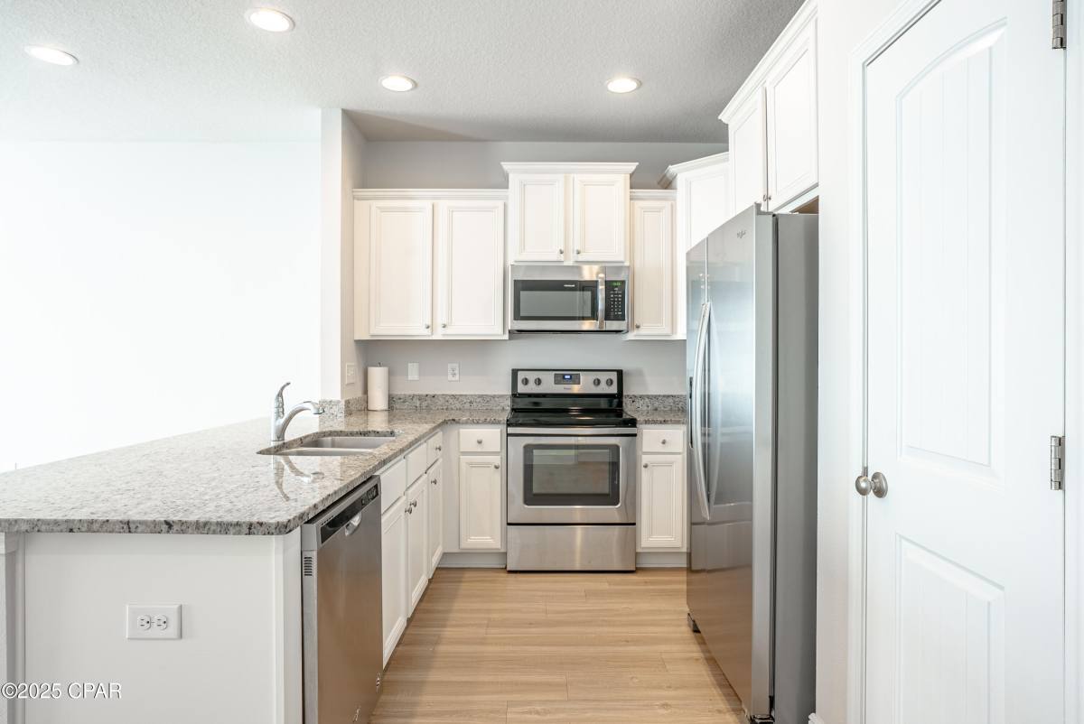 Townhouse for rent at 7472 Shadow Lake Dr, Panama City Beach, FL 32407