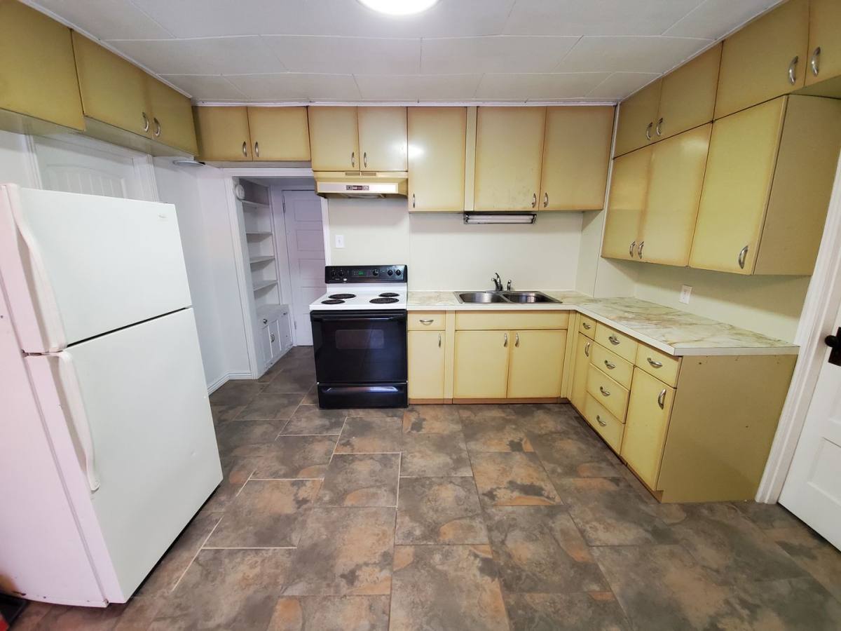 Apartment for rent at 1206 2nd St, La Grande, OR 97850