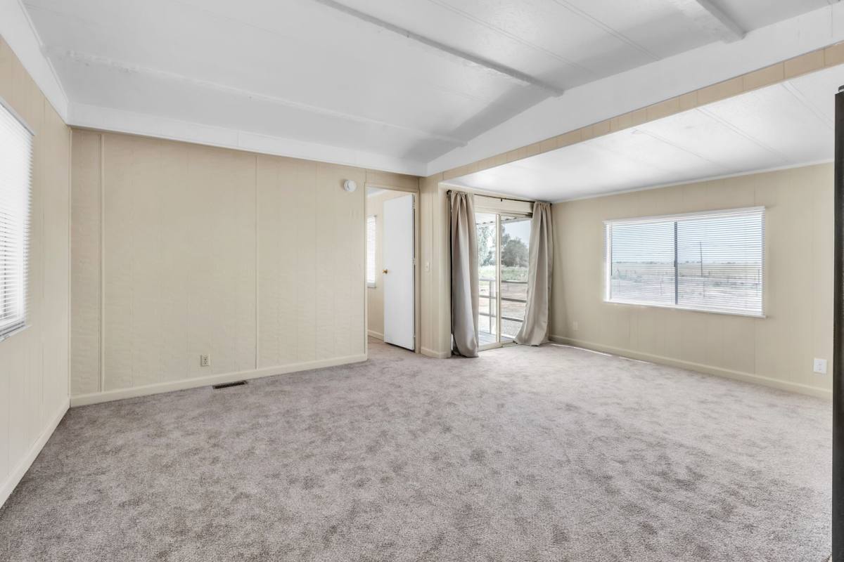 House for rent at 7986 Excelsior Rd, Sacramento, CA 95829