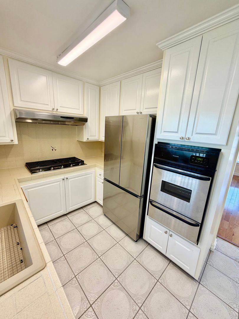 Apartment for rent at 2125 W 157th St, Gardena, CA 90249
